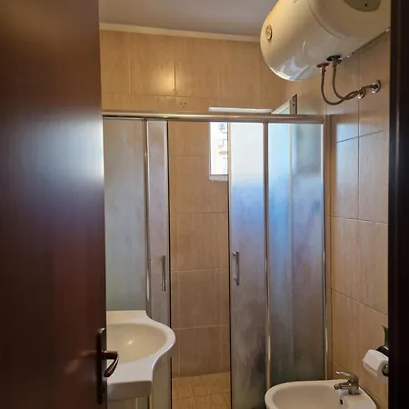 شقة Fabio's Apartment-tirane تيرانا