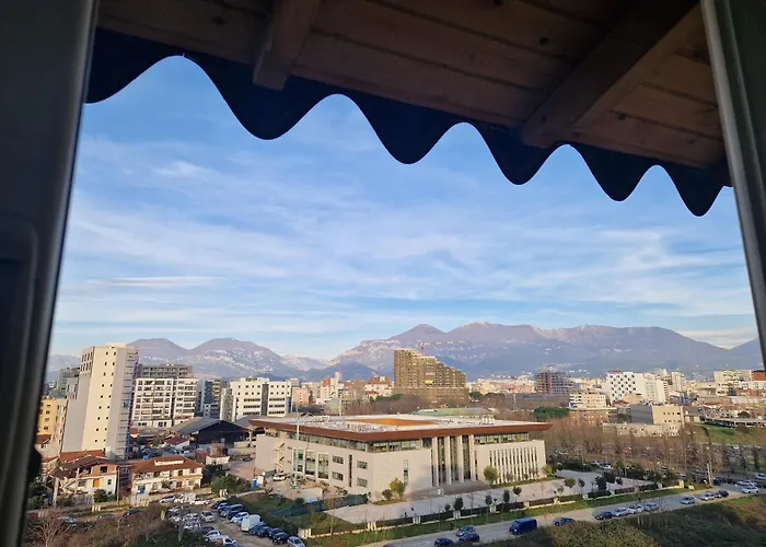شقة Fabio's Apartment-tirane تيرانا